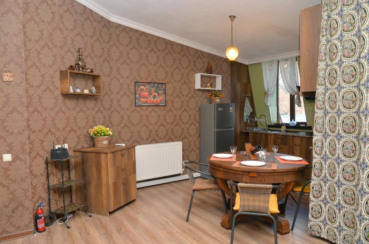 Natia'S Apartment On Dadiani St. Tiflis Exterior foto