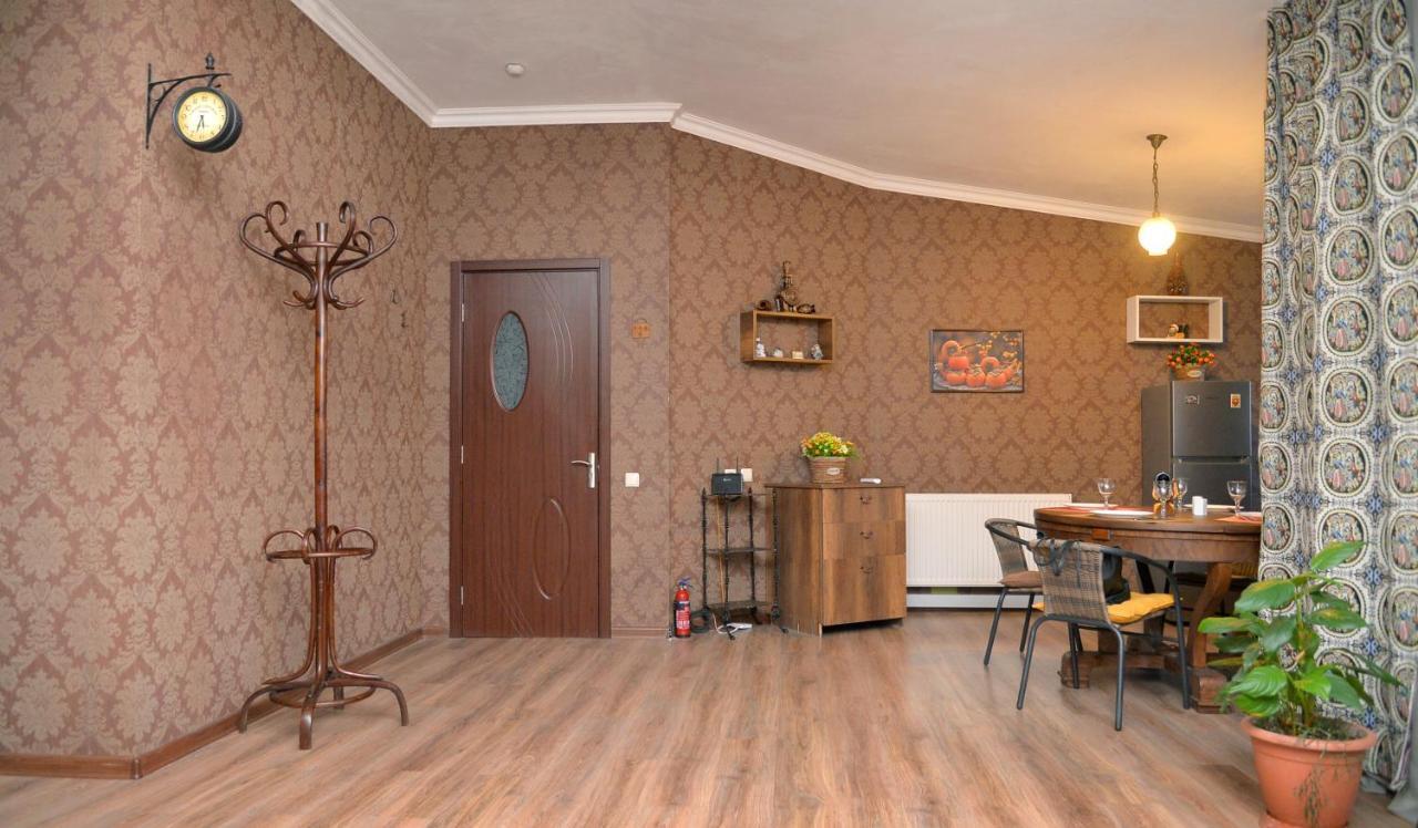 Natia'S Apartment On Dadiani St. Tiflis Exterior foto