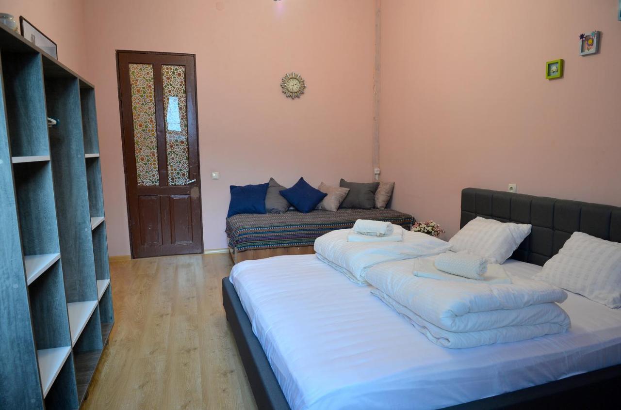 Natia'S Apartment On Dadiani St. Tiflis Exterior foto